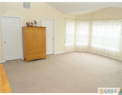 14 Rue Chagall Somerset, NJ 08873 - Photo 9 of 14 Gallery Image 9