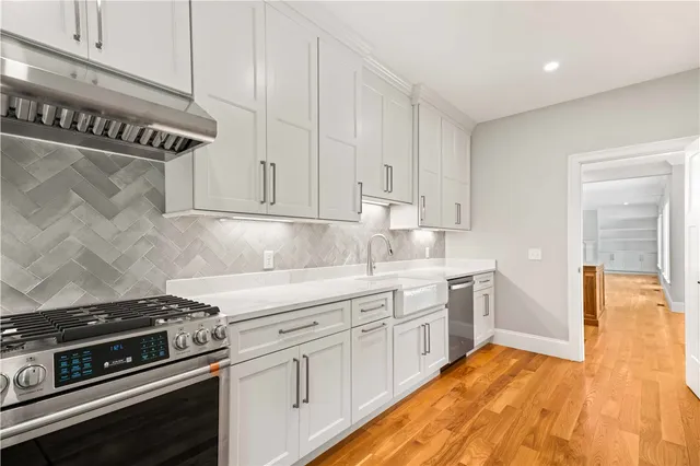 $3,200,000 | 105 Princess Pine Drive, East Greenwich, RI 02818