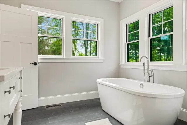 $3,200,000 | 105 Princess Pine Drive, East Greenwich, RI 02818