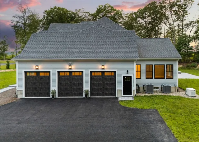 $3,200,000 | 105 Princess Pine Drive, East Greenwich, RI 02818