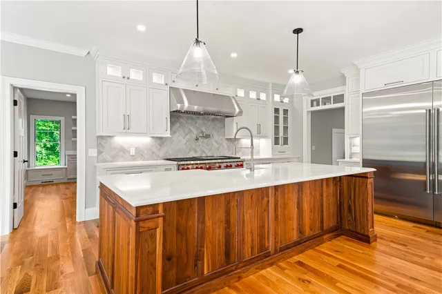 $3,200,000 | 105 Princess Pine Drive, East Greenwich, RI 02818