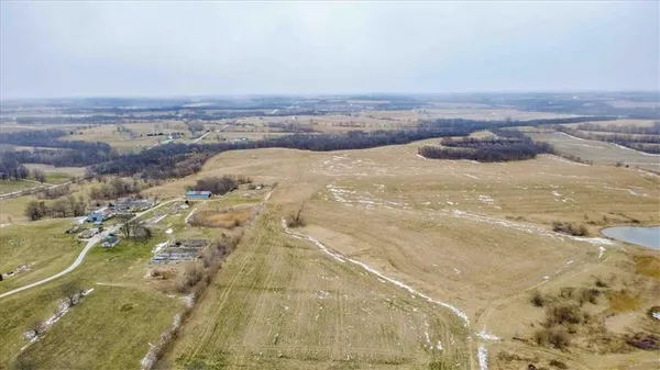 $2,600,000 | 22305 P Highway, Weston, MO 64098