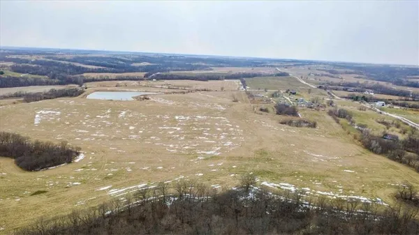 $2,600,000 | 22305 P Highway, Weston, MO 64098