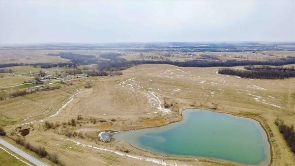 $2,600,000 | 22305 P Highway, Weston, MO 64098