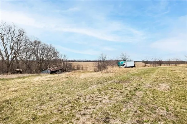 $2,600,000 | 22305 P Highway, Weston, MO 64098