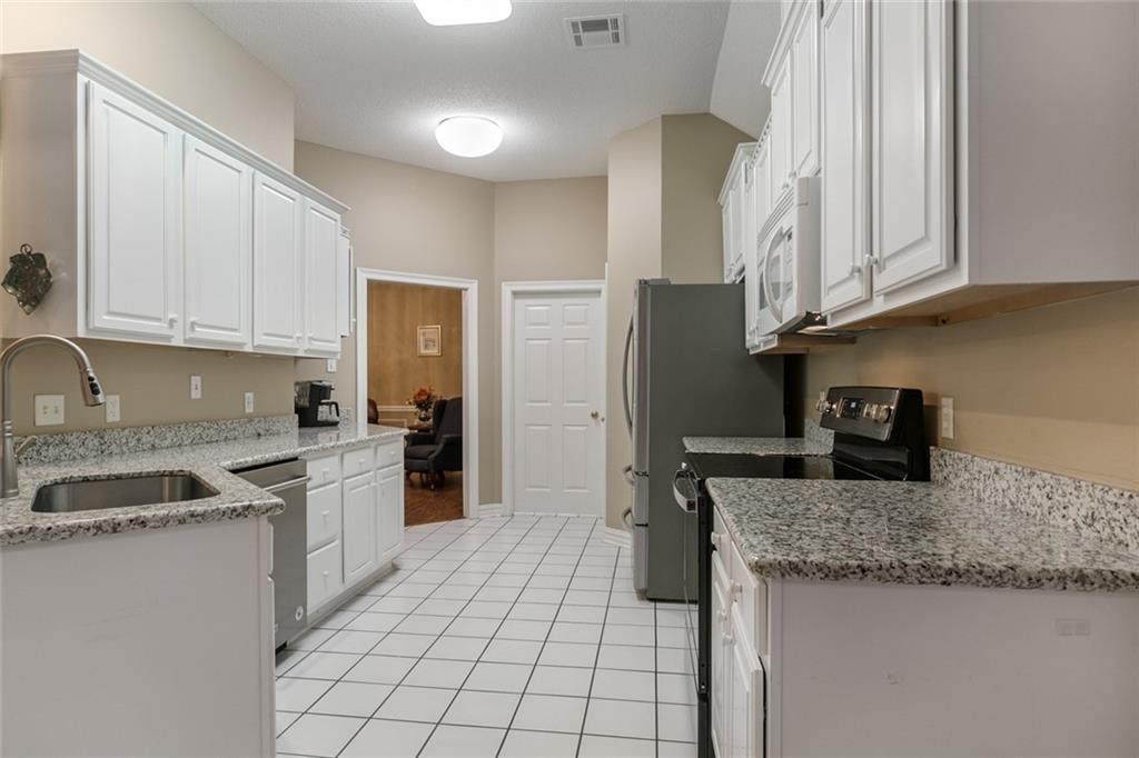651 Rue Orleans Mandeville, LA 70471 - Photo 8 of 40 Gallery Image 8