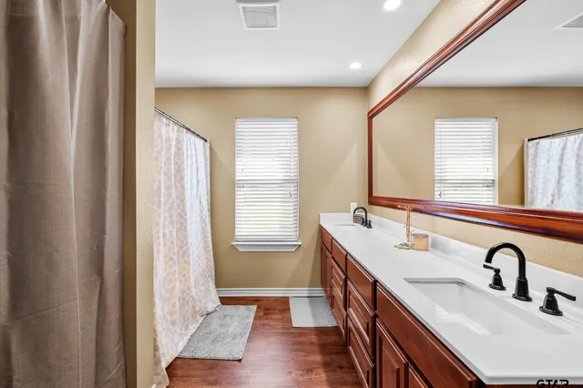 $450,000 | 4000 Winding Way, Longview, TX 75605