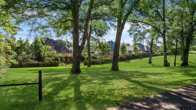 $450,000 | 4000 Winding Way, Longview, TX 75605