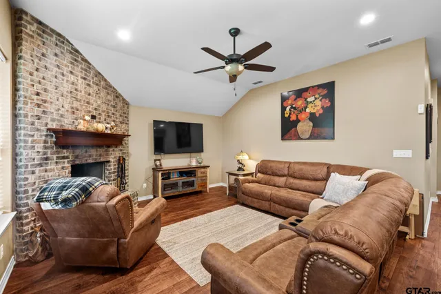 $450,000 | 4000 Winding Way, Longview, TX 75605