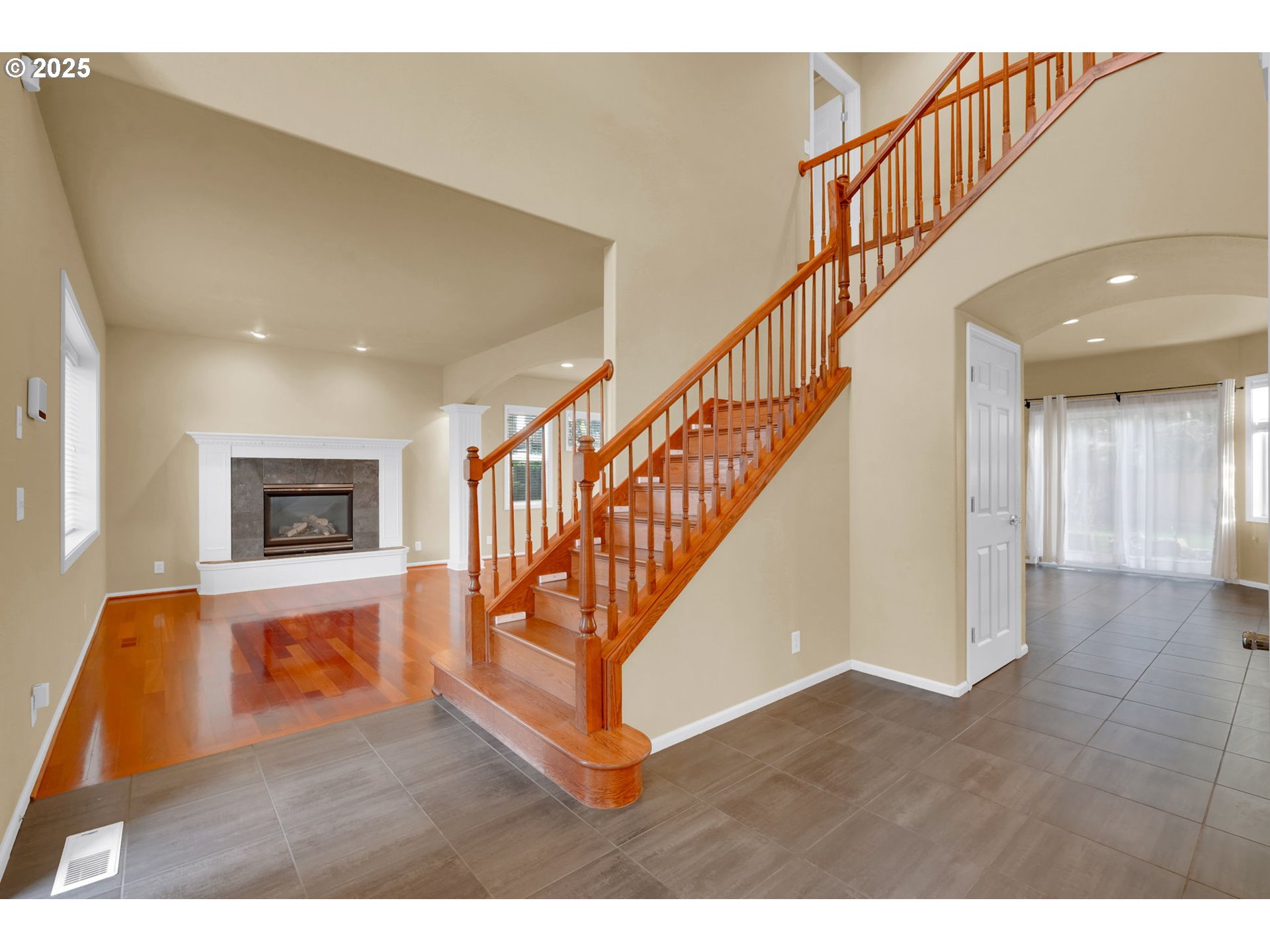 2408 Lakeview Drive Eugene, OR 97408 - Photo 5 of 34