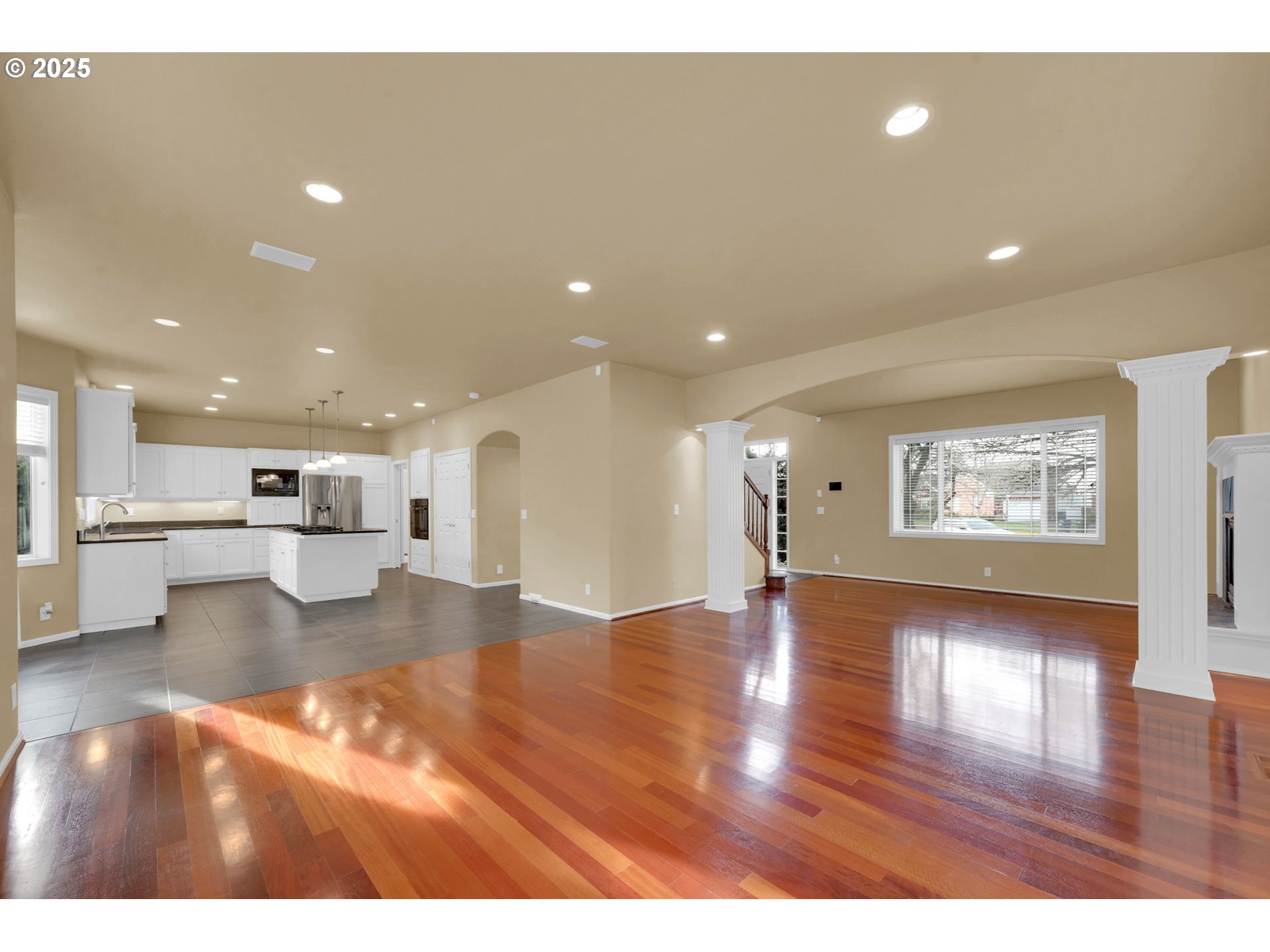 2408 Lakeview Drive Eugene, OR 97408 - Photo 8 of 34