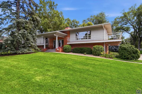 $385,000 | 5037 Southwest West Hills Drive, Topeka, KS 66606