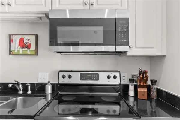 $885,000 | 755 West Broad Street, Unit 820, Athens, GA 30601