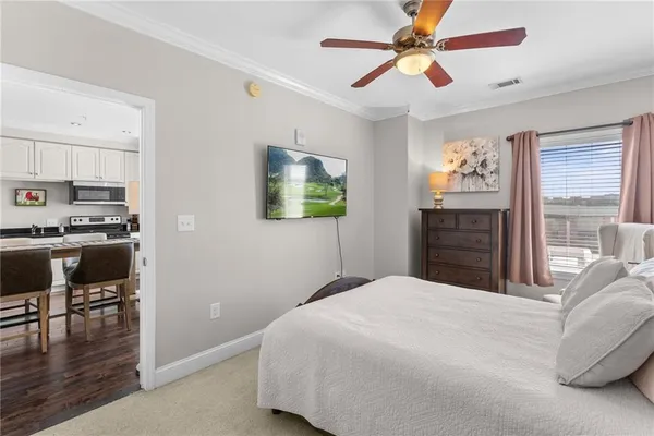 $885,000 | 755 West Broad Street, Unit 820, Athens, GA 30601