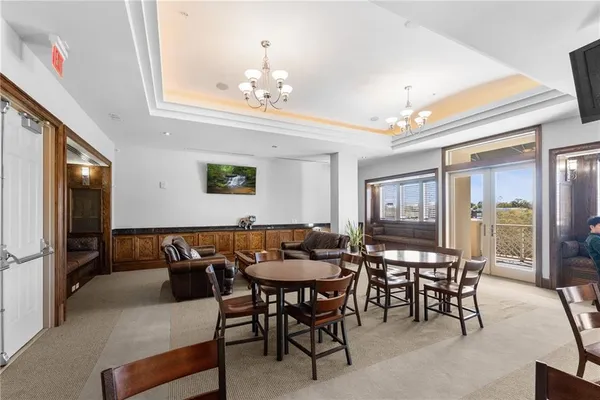 $885,000 | 755 West Broad Street, Unit 820, Athens, GA 30601