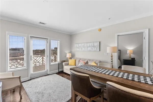 $885,000 | 755 West Broad Street, Unit 820, Athens, GA 30601