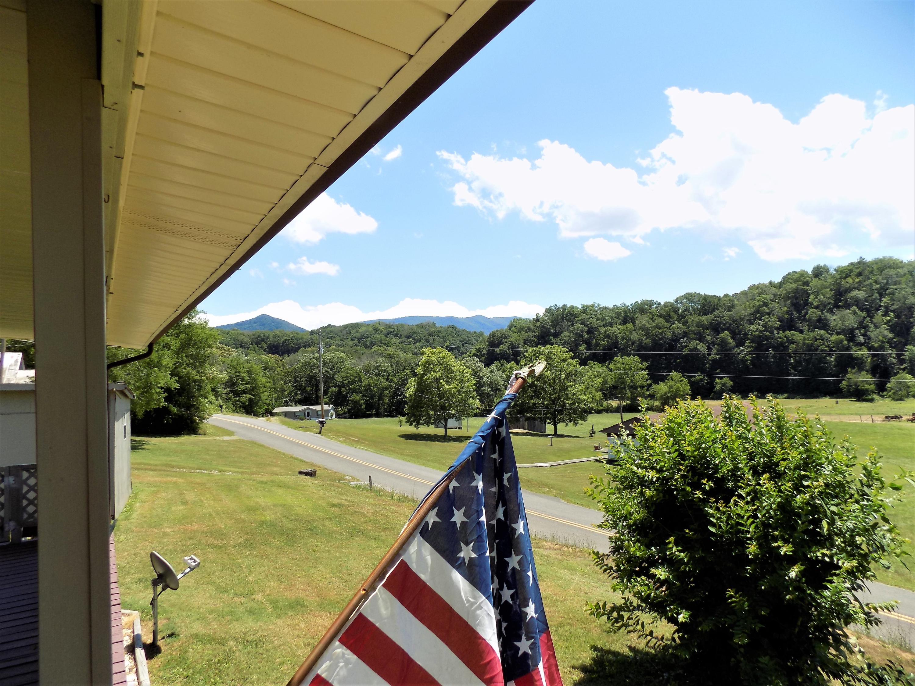 1830 Upper Rinehart Road Dandridge, TN 37725 - Photo 2 of 35 Front Porch View