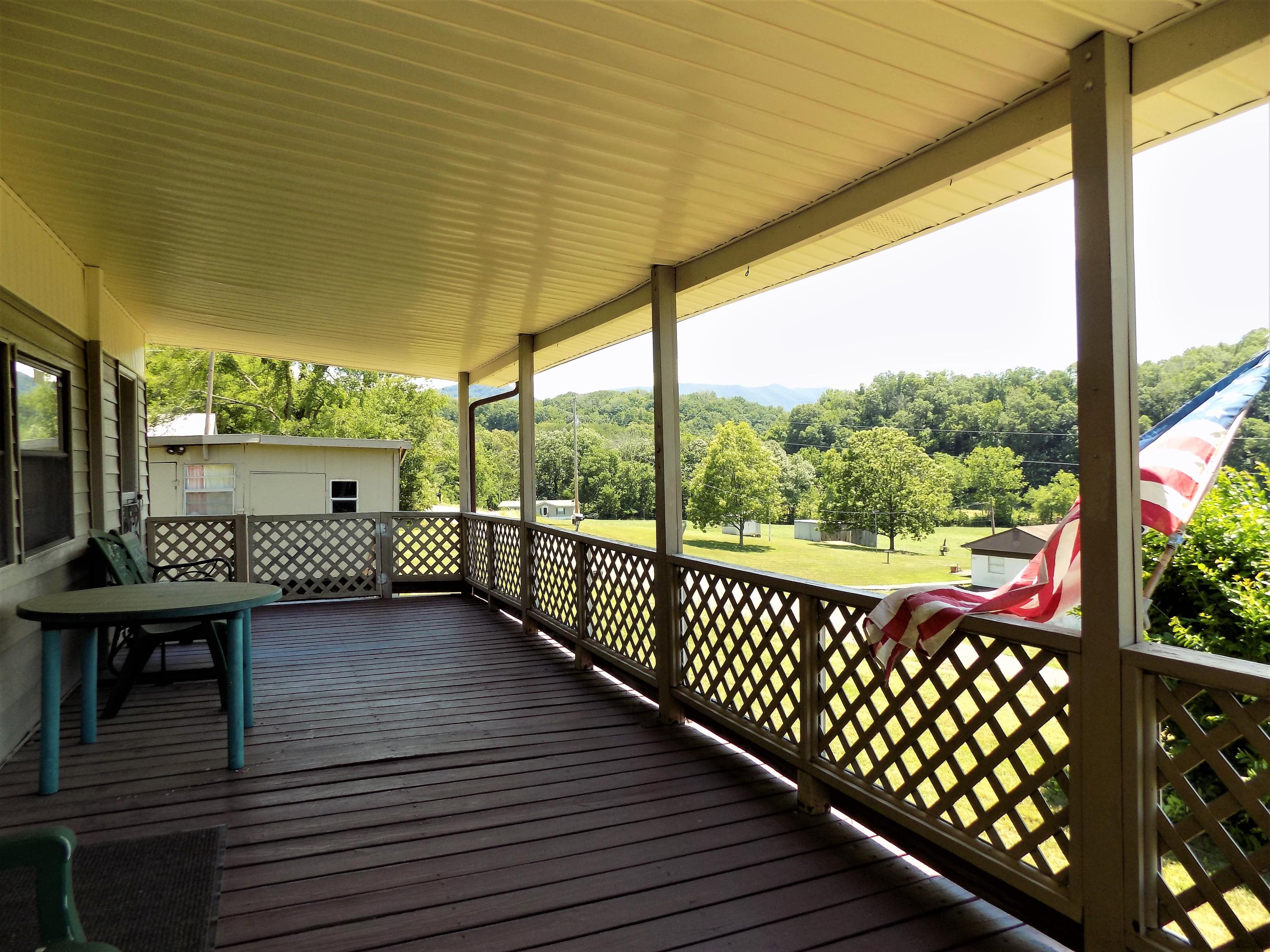 1830 Upper Rinehart Road Dandridge, TN 37725 - Photo 24 of 35 Front Porch