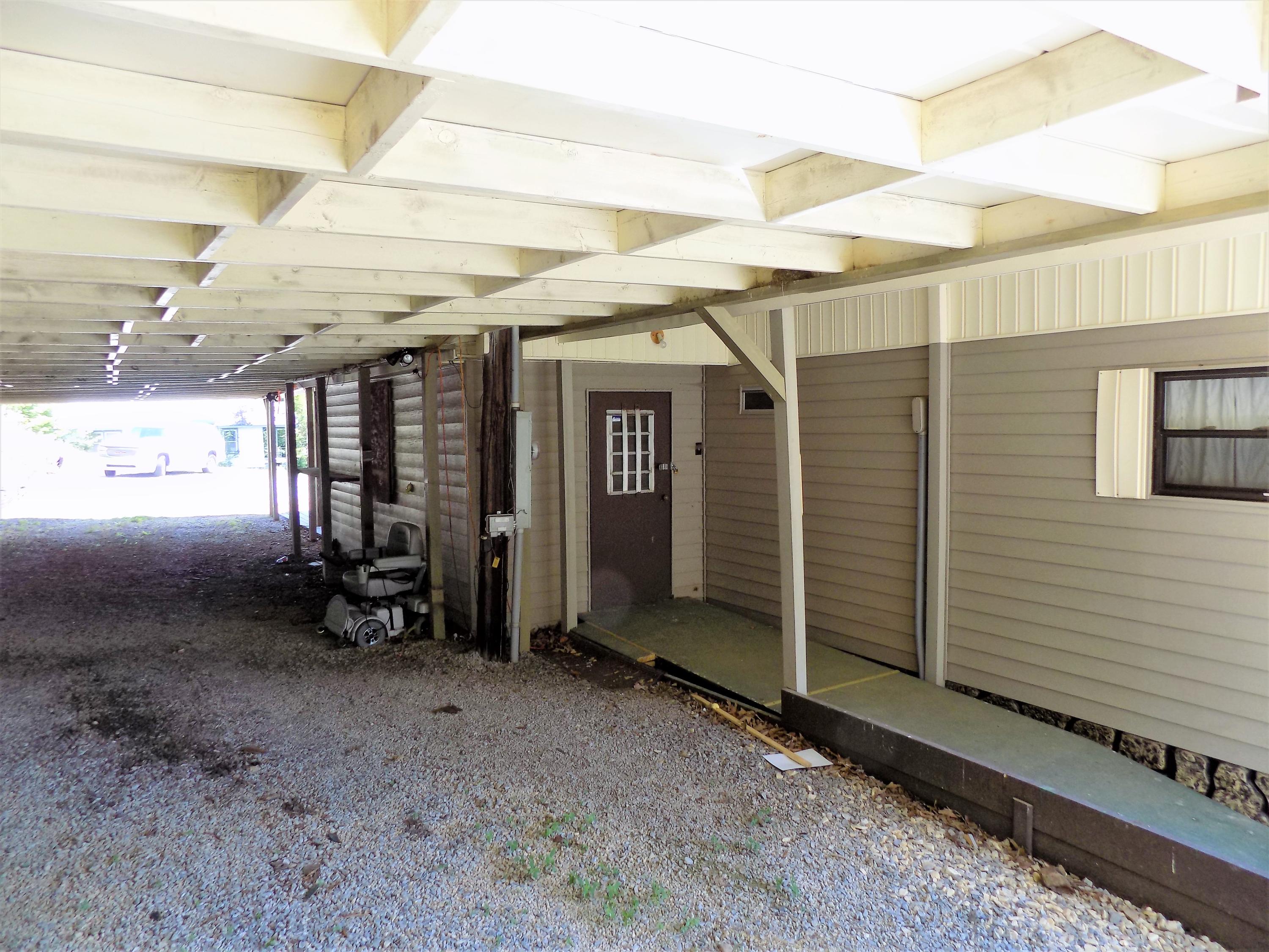 1830 Upper Rinehart Road Dandridge, TN 37725 - Photo 30 of 35 Carport