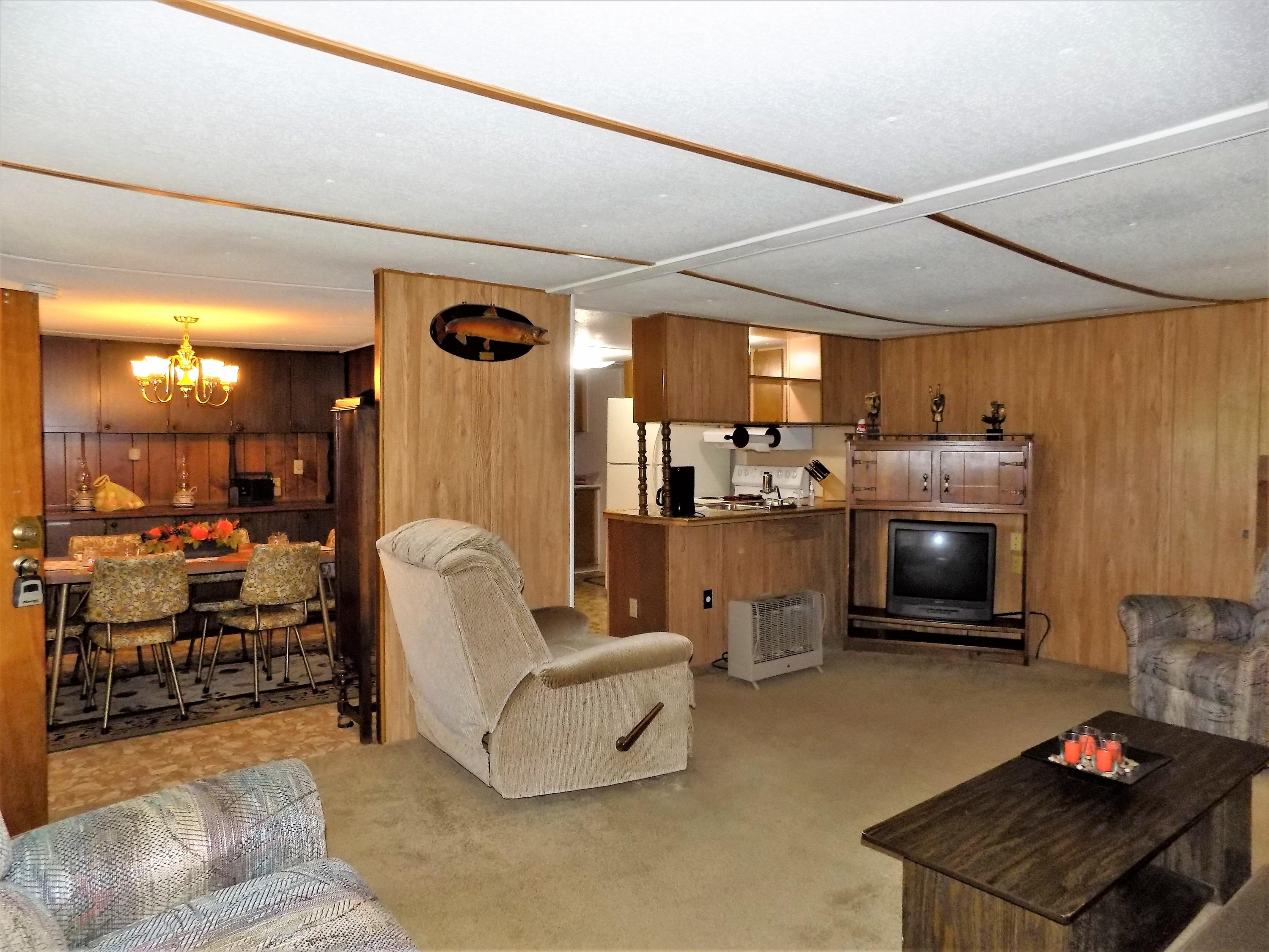 1830 Upper Rinehart Road Dandridge, TN 37725 - Photo 4 of 35 Living Room / Kitchen