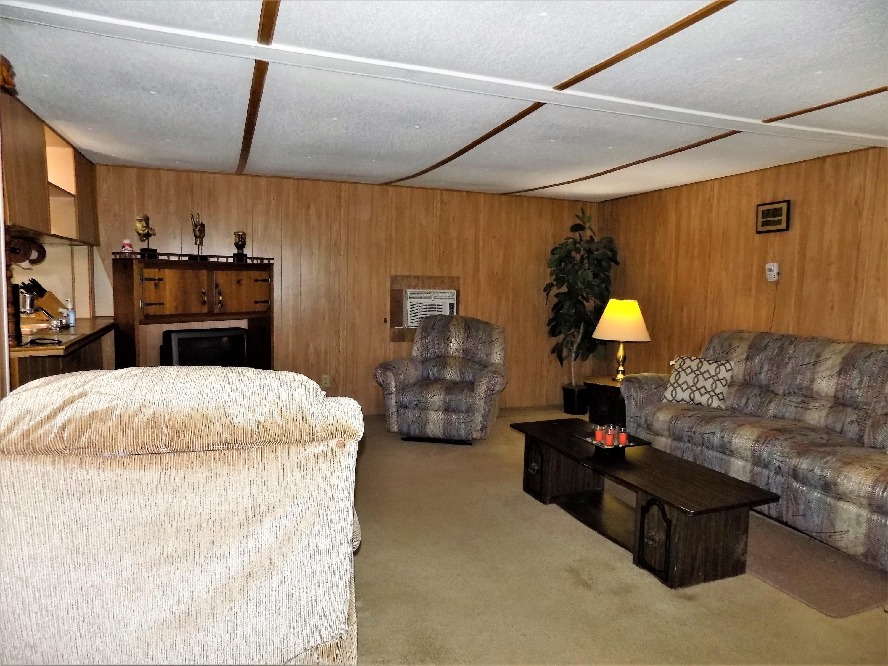 1830 Upper Rinehart Road Dandridge, TN 37725 - Photo 8 of 35 Living Room