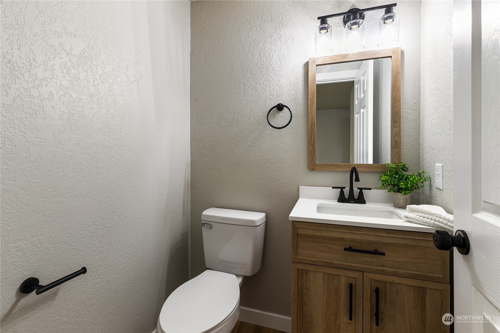 8031 Kispiox Road Blaine, WA 98230 - Photo 27 of 40 Gallery Image 27