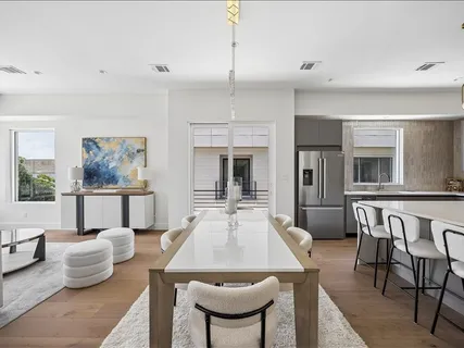 $679,000 | 727 West 21st Street, Houston, TX 77008