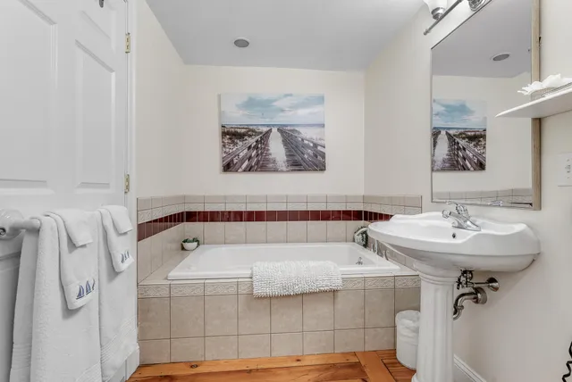 $1,500,000 | 525 Post Road, Wells, ME 04090