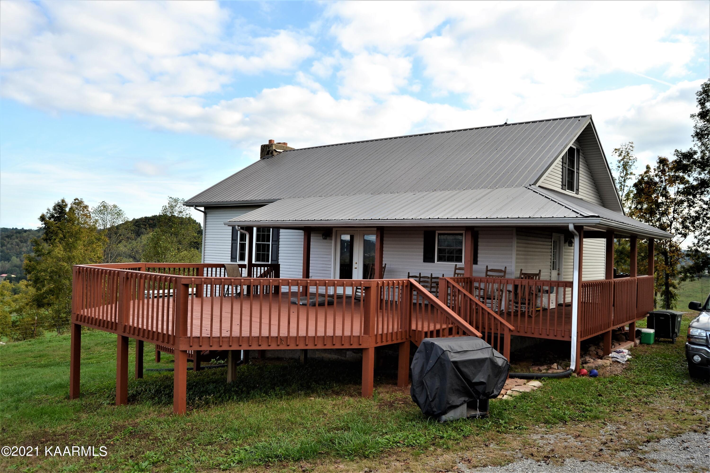 182 Grantham Ford Road Tazewell, TN 37879 - Photo 4 of 60 DSC_0027