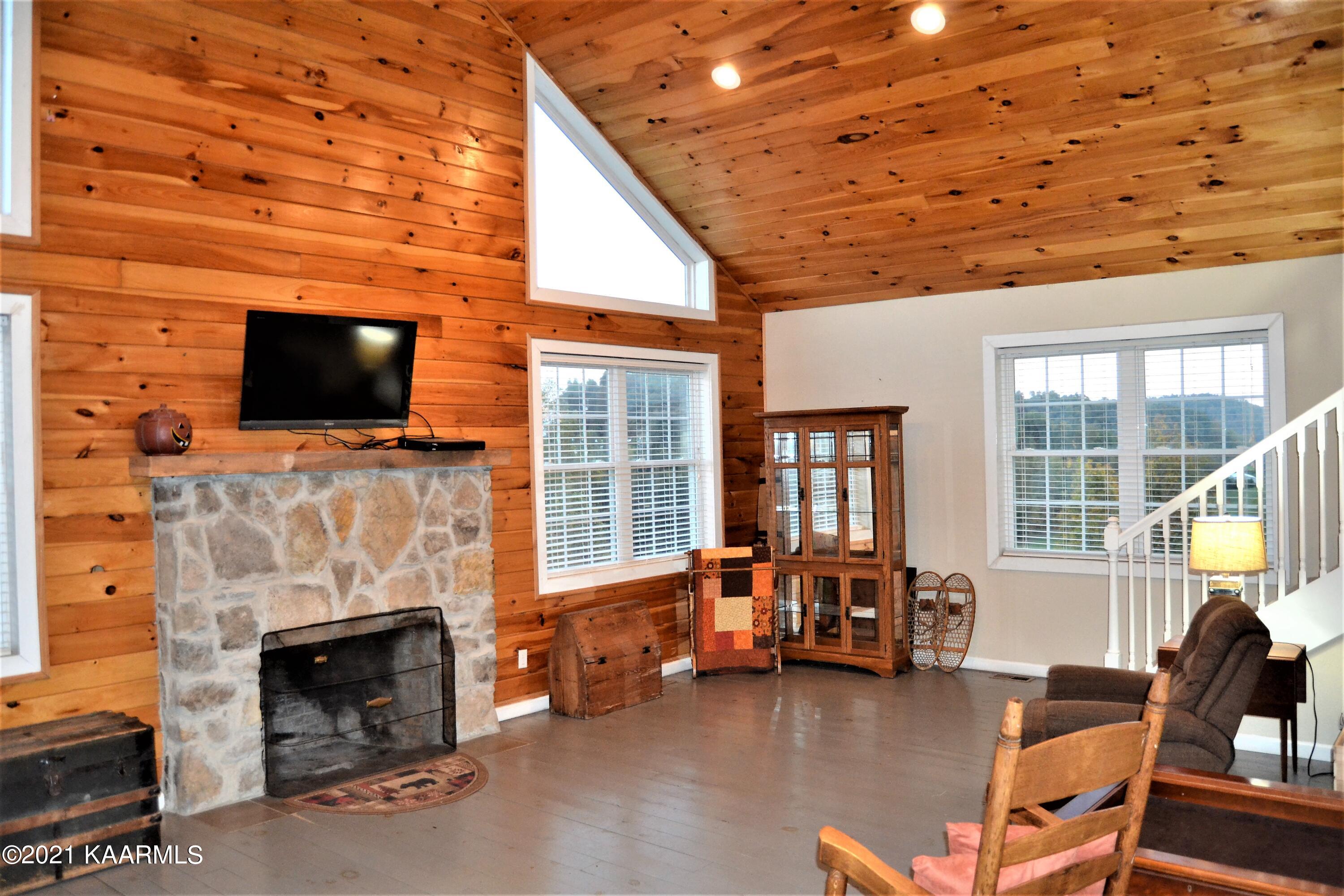 182 Grantham Ford Road Tazewell, TN 37879 - Photo 34 of 60 DSC_0052