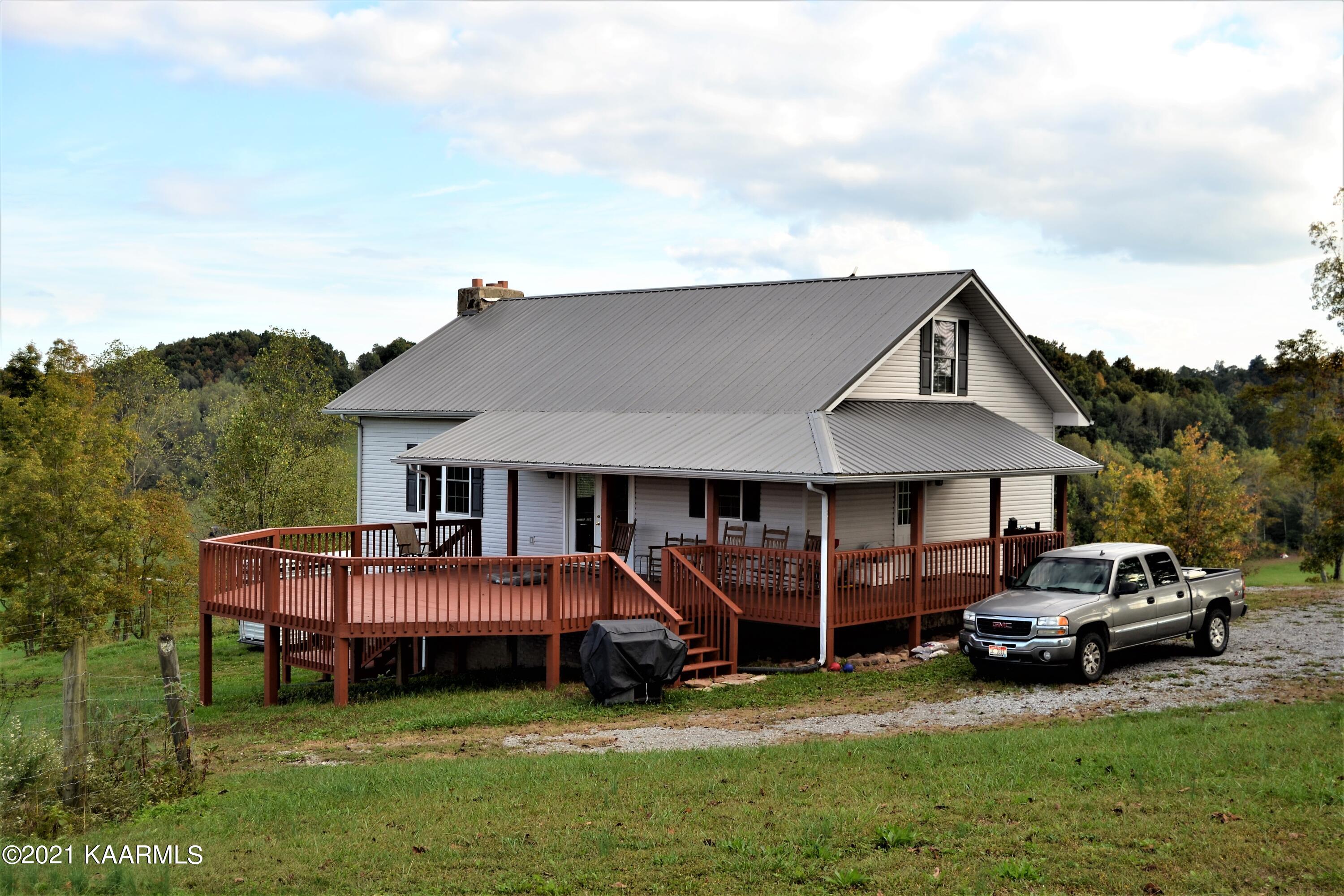 182 Grantham Ford Road Tazewell, TN 37879 - Photo 5 of 60 DSC_0030