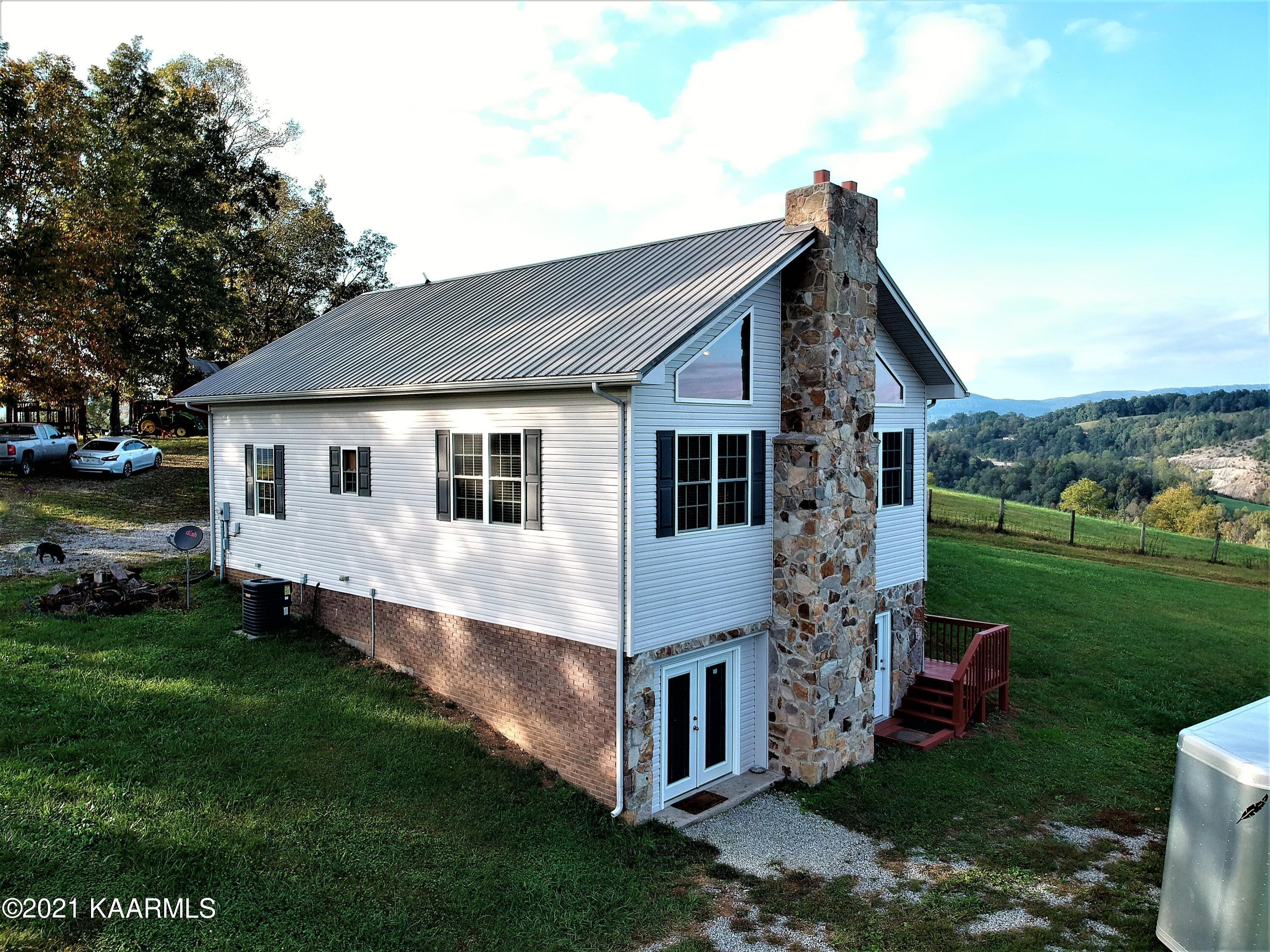 182 Grantham Ford Road Tazewell, TN 37879 - Photo 8 of 60 DJI_0386