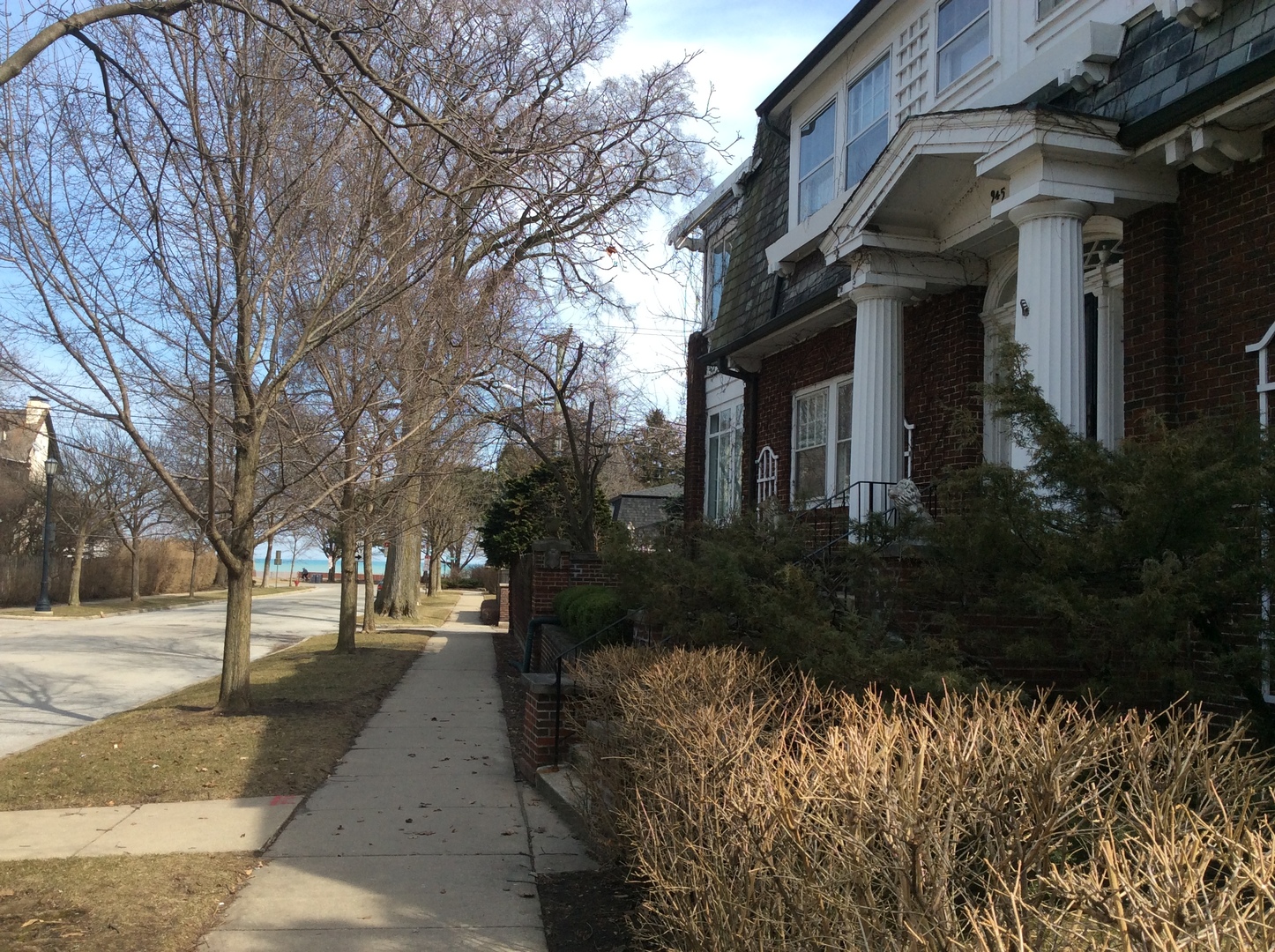 945 Sheridan Road Evanston, IL 60202 - Photo 3 of 14