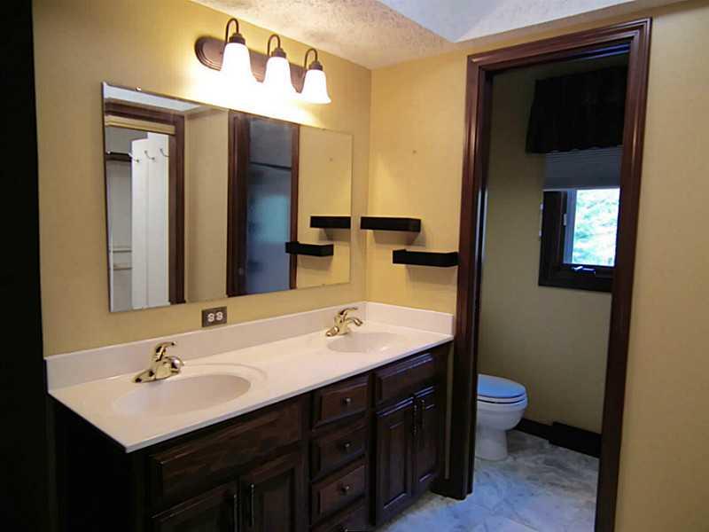 743 Boulder Road Indianapolis, IN 46217 - Photo 13 of 24 Gallery Image 13