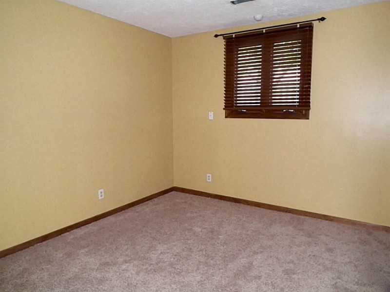 743 Boulder Road Indianapolis, IN 46217 - Photo 16 of 24 Gallery Image 16