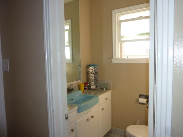 1821 Valley View Road Hollister, CA 95023 - Photo 10 of 17 Gallery Image 10