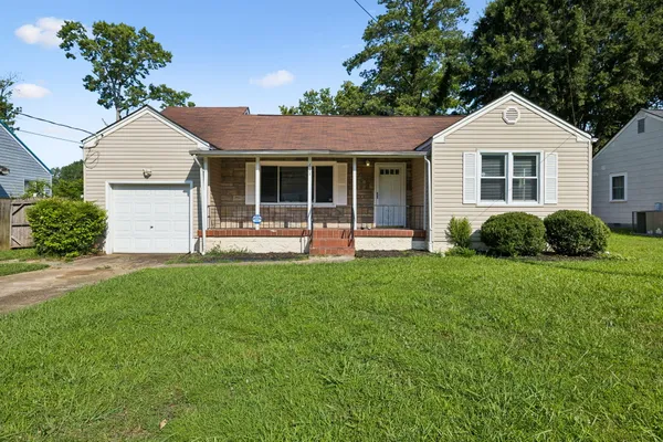 $235,900 | 611 Woodvale Avenue, Chattanooga, TN 37411