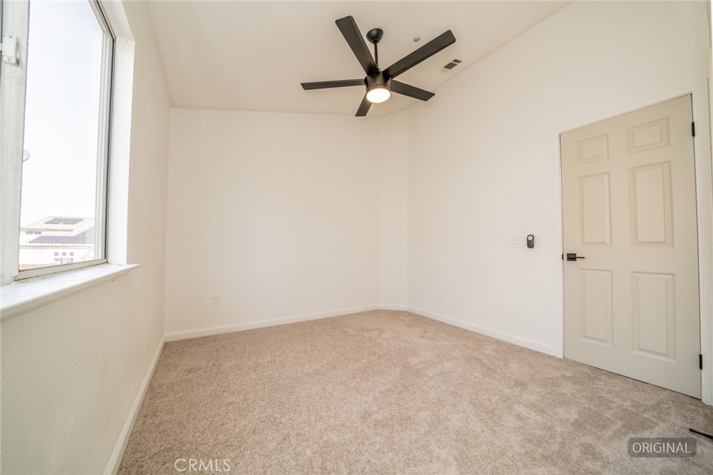 15849 Firethorn Road Fontana, CA 92337 - Photo 20 of 40