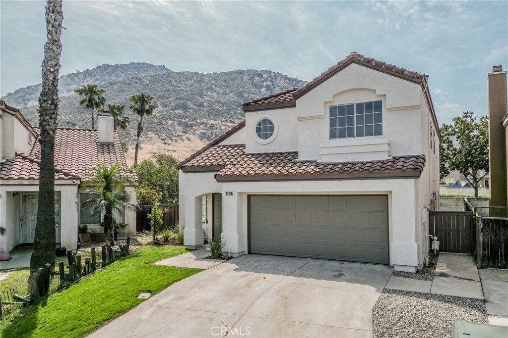 15849 Firethorn Road Fontana, CA 92337 - Photo 2 of 40