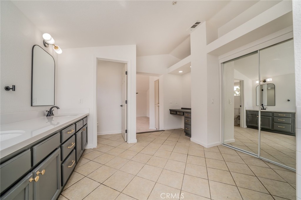 15849 Firethorn Road Fontana, CA 92337 - Photo 25 of 40