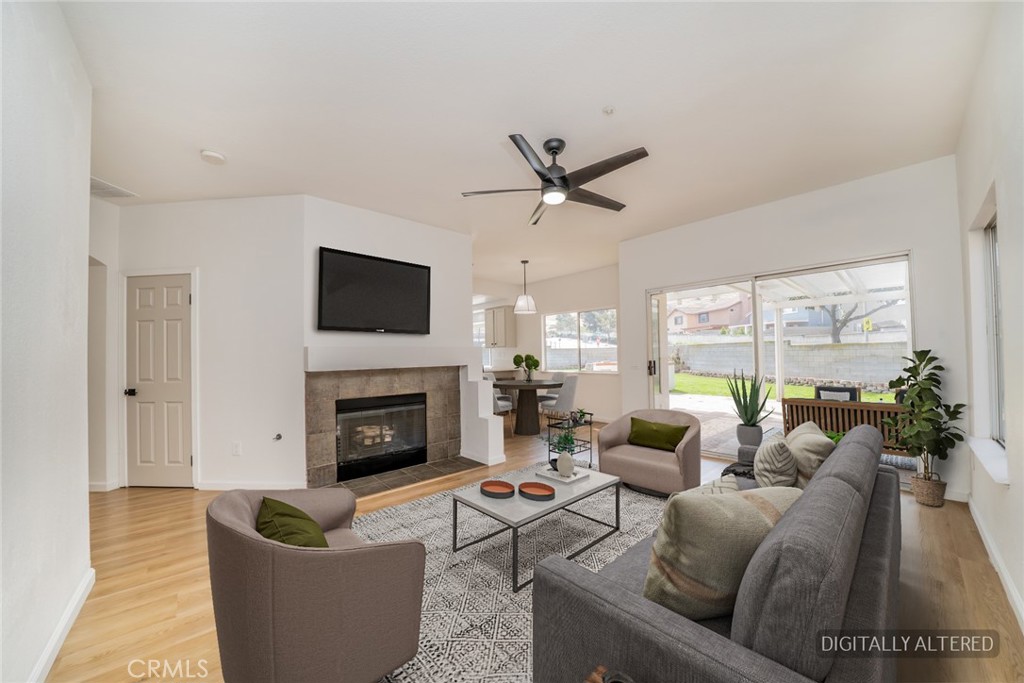 15849 Firethorn Road Fontana, CA 92337 - Photo 3 of 40