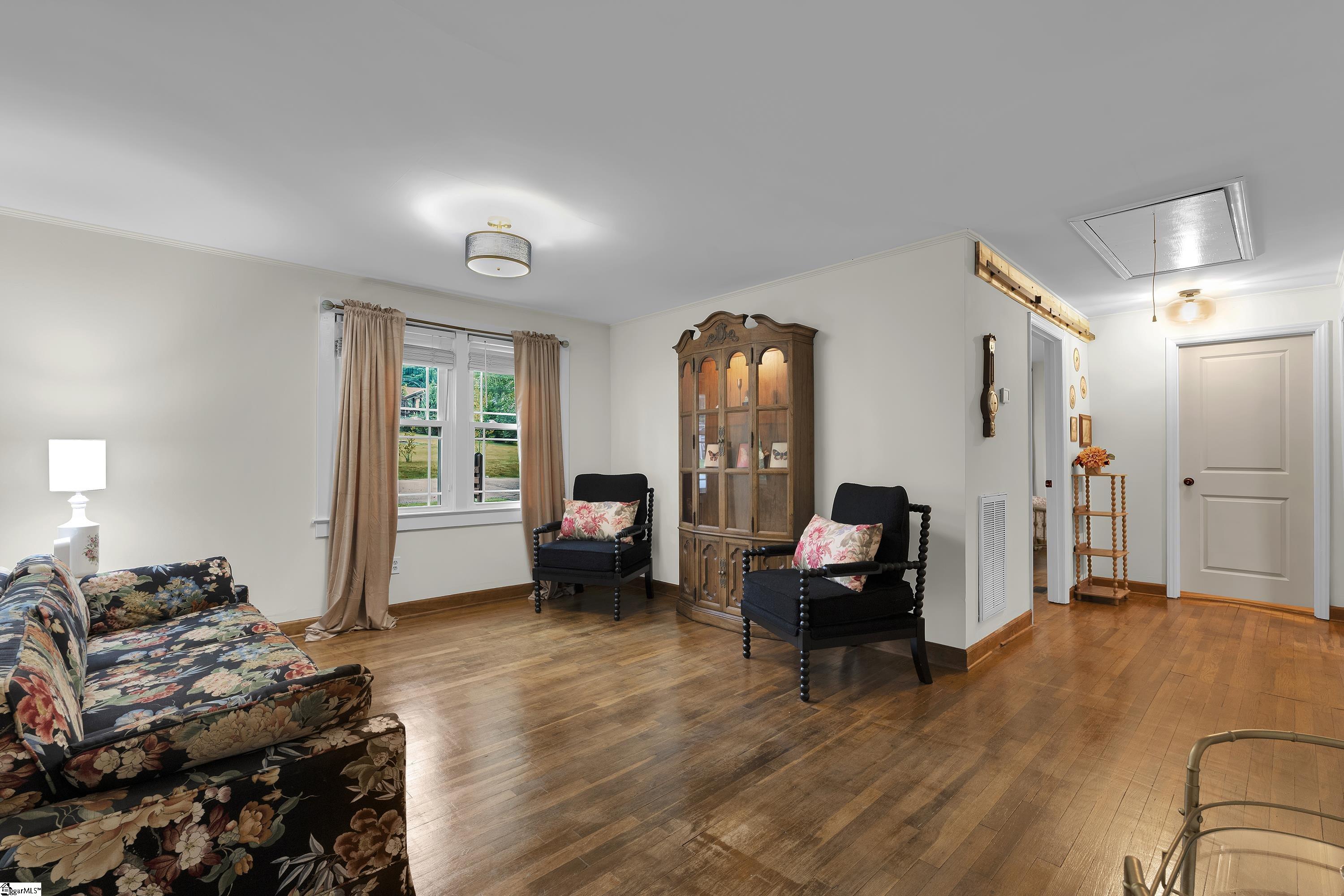 416 West Belvue Road Greenville, SC 29609 - Photo 3 of 33