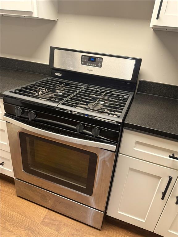 4823 Stephens Road Gainesville, GA 30504 - Photo 36 of 47 a close view of stove top oven