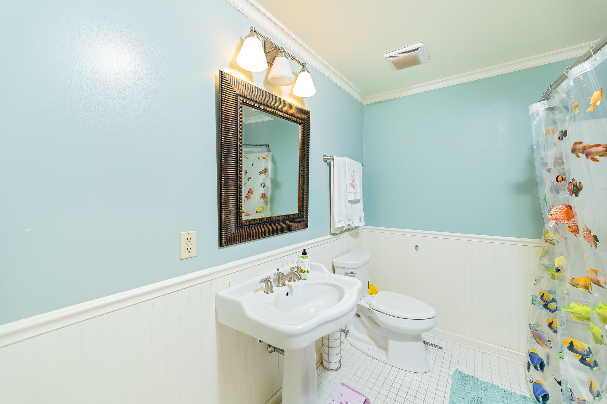 164 McDairmid Road Pinehurst, NC 28374 - Photo 17 of 29 Hallways Bathroom