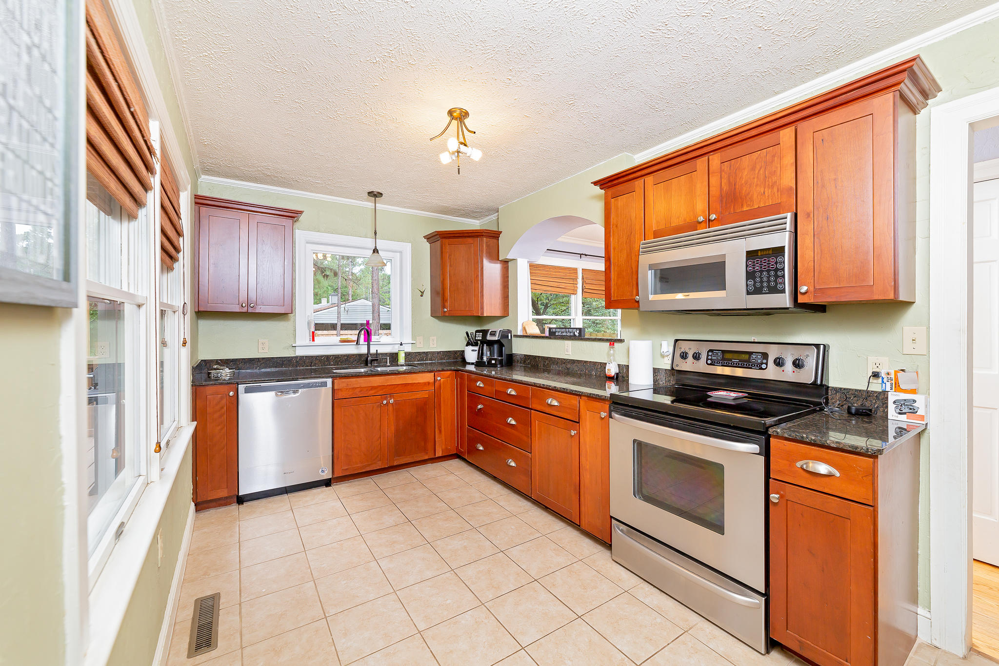 164 McDairmid Road Pinehurst, NC 28374 - Photo 6 of 29 Kitchen