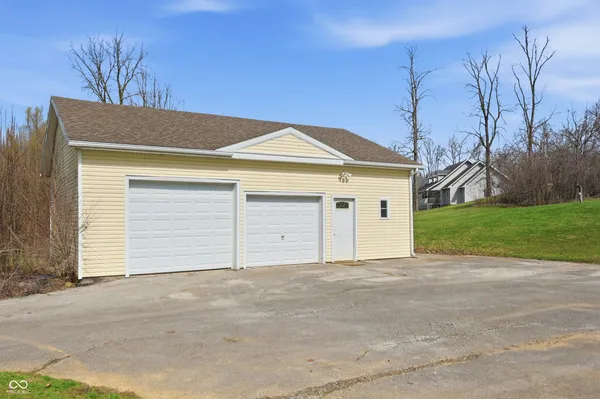 $339,900 | 106 North County Road 200 East, Connersville, IN 47331