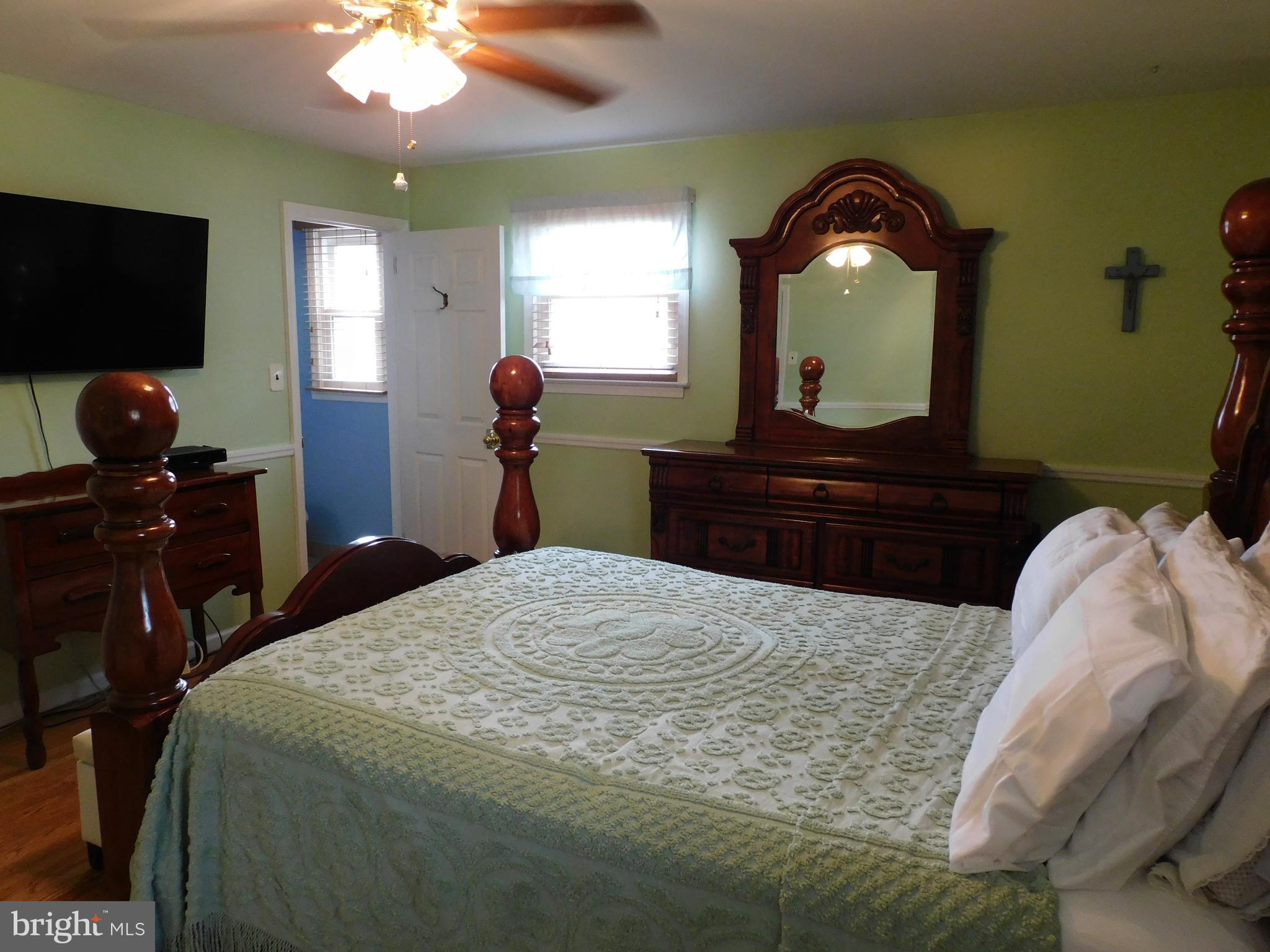 140 Centennial Road Warminster, PA 18974 - Photo 17 of 37 Gallery Image 17