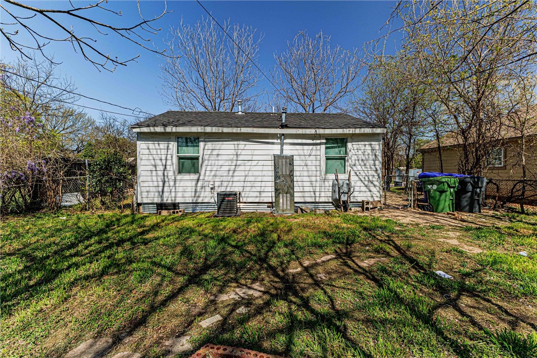 936 Martin Avenue Waco, TX 76706 - Photo 16 of 19