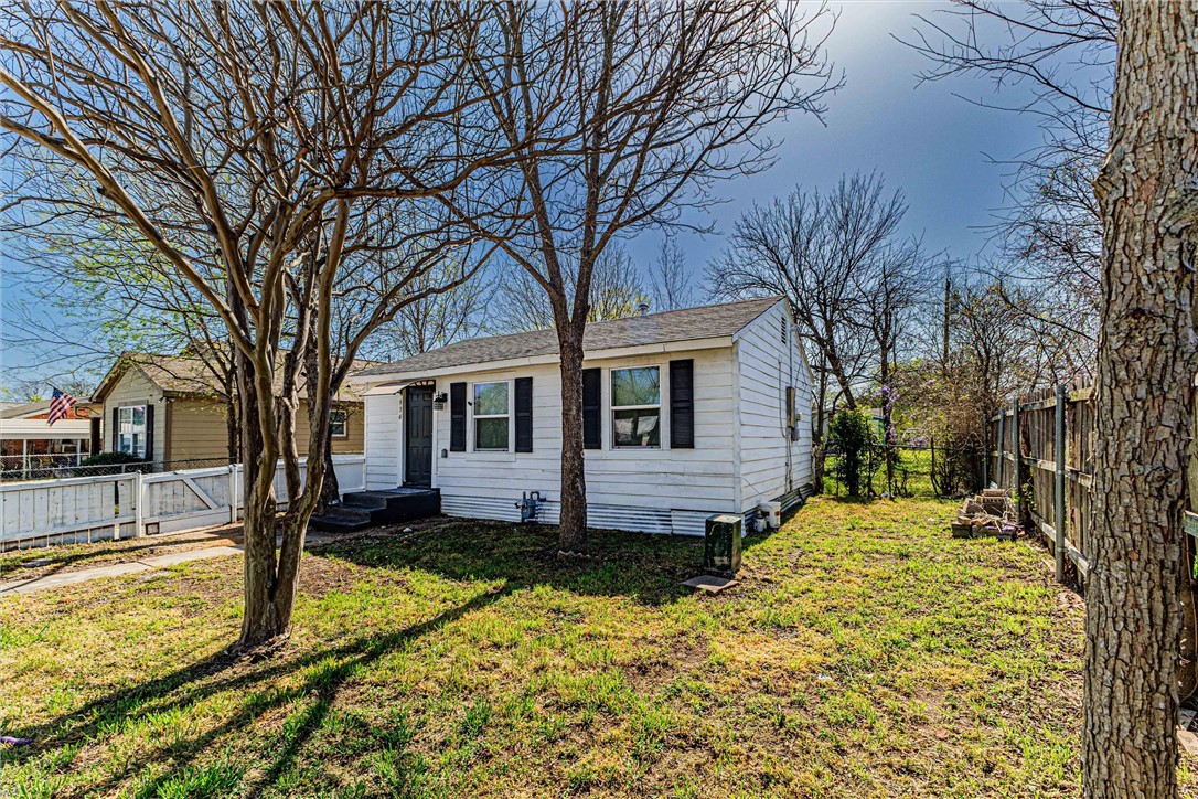 936 Martin Avenue Waco, TX 76706 - Photo 2 of 19