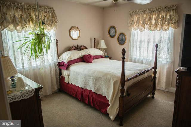 2912 Topaz Road Baltimore, MD 21234 - Photo 20 of 27 Bedroom